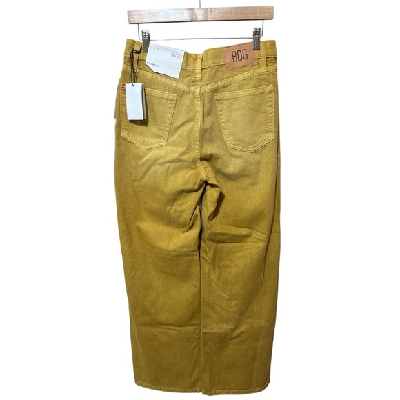 NWT - BDG Dipped V Wide Leg - Size 28 Yellow - Picture 5 of 6